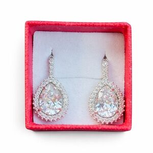 Elegant Teardrop Rhinestone Earrings